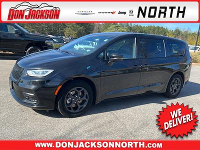 Used 2022 Chrysler Pacifica Hybrid Touring L FWD, Minivan for sale #J14179 - photo 1