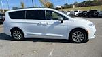 Used 2023 Chrysler Pacifica Hybrid Pinnacle FWD, Minivan for sale #J14186 - photo 5