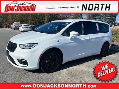 Used 2022 Chrysler Pacifica Hybrid Touring L FWD, Minivan for sale #J14243 - photo 1