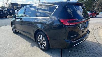 Used 2022 Chrysler Pacifica Hybrid Touring L FWD, Minivan for sale #J14394 - photo 2