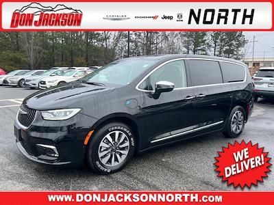 Used 2022 Chrysler Pacifica Hybrid Limited FWD, Minivan for sale #J14416 - photo 1