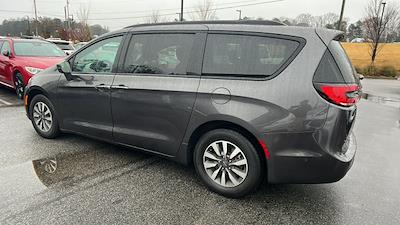 Used 2021 Chrysler Pacifica Touring L FWD, Minivan for sale #TDJ14124A - photo 2