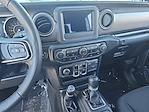 2021 Jeep Gladiator Crew Cab 4x4, Pickup for sale #P10506 - photo 19