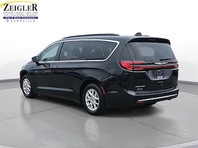 Used 2022 Chrysler Pacifica Touring L FWD, Minivan for sale #P10561 - photo 2