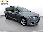 Used 2017 Chrysler Pacifica Touring L FWD, Minivan for sale #PN2653546A - photo 4