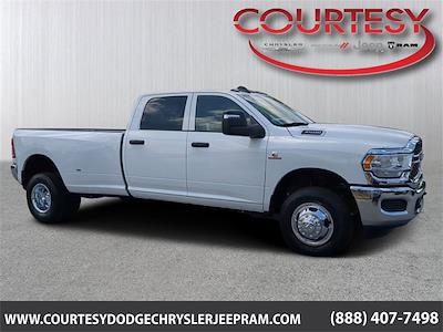 2024 Ram 3500 Crew Cab DRW 4x4, Pickup for sale #24CT267 - photo 1