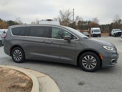 Used 2022 Chrysler Pacifica Touring L FWD, Minivan for sale #P6867 - photo 1