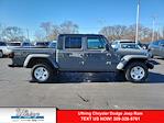 Used 2022 Jeep Gladiator Sport Crew Cab 4WD, Pickup for sale #2212568 - photo 6