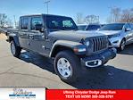 Used 2022 Jeep Gladiator Sport Crew Cab 4WD, Pickup for sale #2212568 - photo 7