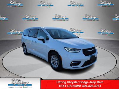 2023 Chrysler Pacifica FWD, Minivan for sale #2367446 - photo 1