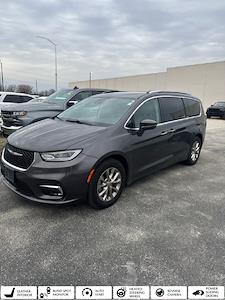 Used 2021 Chrysler Pacifica Touring L FWD, Minivan for sale #B40008A - photo 1