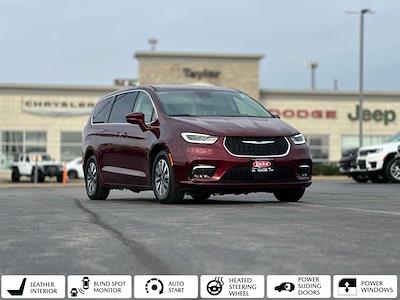 Used 2022 Chrysler Pacifica Hybrid Touring L FWD, Minivan for sale #BC7775 - photo 1