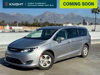 Used 2018 Chrysler Pacifica Touring Plus FWD, Minivan for sale #LT1889 - photo 1