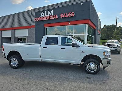 2024 Ram 3500 Crew Cab DRW 4x4, Pickup for sale #RG350231 - photo 1