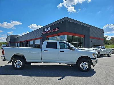 2024 Ram 2500 Crew Cab 4x4, Pickup for sale #RG361056 - photo 1