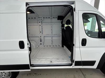 2024 Ram ProMaster 1500 High Roof FWD, Empty Cargo Van for sale #J4T112568 - photo 1