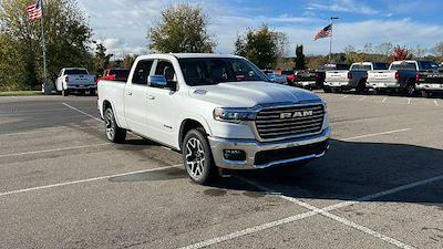 2025 Ram 1500 Crew Cab 4x4, Pickup for sale #L25D178 - photo 1