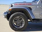 Used 2020 Jeep Gladiator Overland Crew Cab 4WD, Pickup for sale #74664A - photo 8