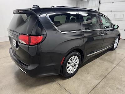 2018 Chrysler Pacifica FWD, Minivan for sale #24125C - photo 2