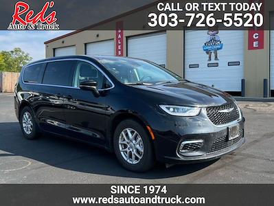 Used 2023 Chrysler Pacifica Touring L FWD, Minivan for sale #2024-435 - photo 1