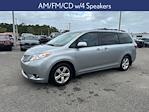 2017 Toyota Sienna 4x2, Minivan for sale #A75542A - photo 3