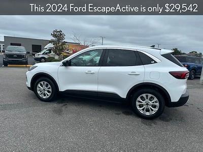 2024 Ford Escape FWD, SUV for sale #B33999 - photo 2