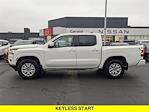 Used 2022 Nissan Frontier SV Crew Cab 4x4, Pickup for sale #51111A - photo 9