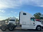 Used 2006 Freightliner Columbia 120 Conventional Cab 6x4, Semi Truck for sale #1FUJA6CK86LV59779 - photo 7