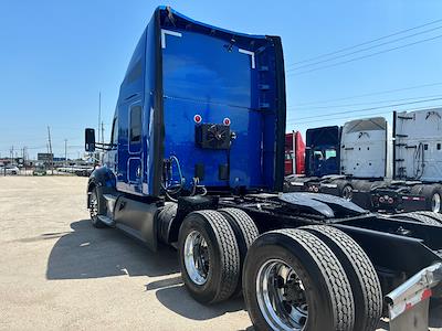 Used 2018 Kenworth T680 6x4, Semi Truck for sale #1XKYD49X6JJ180826 - photo 2