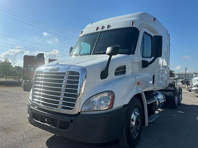 Used 2016 Freightliner Cascadia Sleeper Cab 6x4, Semi Truck for sale #3AKJGHDV5GSHV8185 - photo 1