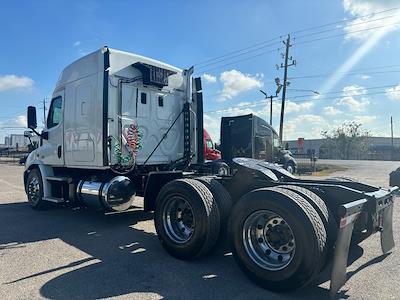 Used 2016 Freightliner Cascadia Sleeper Cab 6x4, Semi Truck for sale #3AKJGHDV8GSHM0408 - photo 2