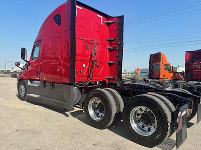 Used 2020 Freightliner Cascadia Sleeper Cab 6x4, Semi Truck for sale #3AKJHHDR5LSLJ7423 - photo 2