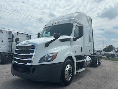 Used 2019 Freightliner Cascadia Sleeper Cab 6x4, Semi Truck for sale #3AKJHHDR6KSKN2726 - photo 1