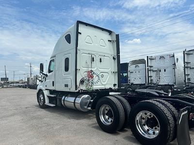 Used 2019 Freightliner Cascadia Sleeper Cab 6x4, Semi Truck for sale #3AKJHHDR6KSKN2726 - photo 2