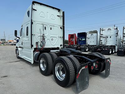 Used 2020 Freightliner Cascadia Sleeper Cab 6x4, Semi Truck for sale #3AKJHHDR6LSLG5802 - photo 2