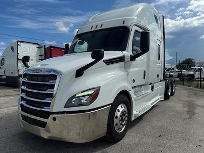 Used 2019 Freightliner Cascadia Sleeper Cab 6x4, Semi Truck for sale #3AKJHHDR7KSKP9918 - photo 1