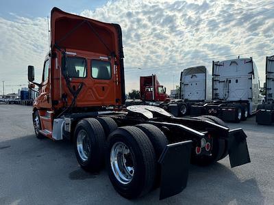 Used 2018 Freightliner Cascadia Day Cab 6x4, Semi Truck for sale #3AKJHTDV7JSKB0091 - photo 2