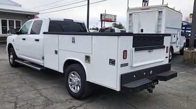 Used 2019 Ram 3500 Crew Cab 4x2, Service Truck for sale #517327 - photo 2