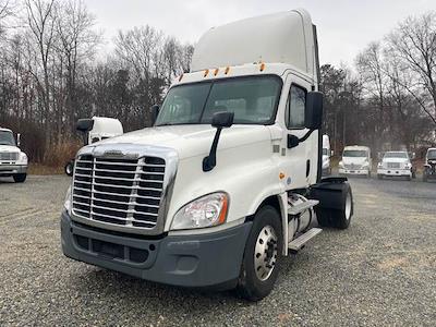 Used 2015 Freightliner Cascadia Day Cab 4x2, Semi Truck for sale #GJ2419 - photo 1