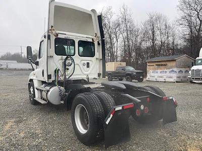 Used 2015 Freightliner Cascadia Day Cab 4x2, Semi Truck for sale #GJ2419 - photo 2