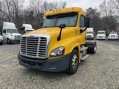 Used 2016 Freightliner Cascadia Day Cab 4x2, Semi Truck for sale #GW6259 - photo 1