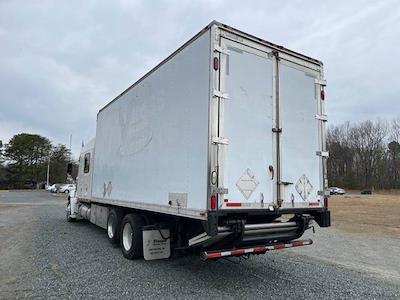 Used 2007 Freightliner Columbia 4x2, Box Truck for sale #X20473 - photo 2