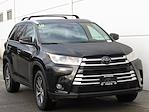 Used 2018 Toyota Highlander XLE 4x4, SUV for sale #T41267A - photo 3