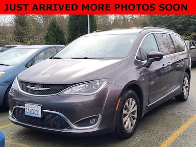 2017 Chrysler Pacifica FWD, Minivan for sale #T41272A - photo 1