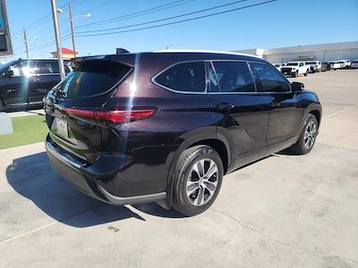 2022 Toyota Highlander FWD, SUV for sale #58457A - photo 2