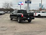 Used 2022 Nissan Titan SV Crew Cab 4WD, Pickup for sale #98815 - photo 6