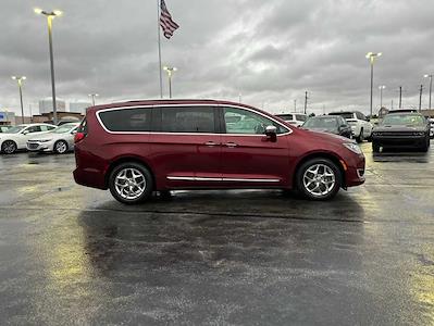 Used 2020 Chrysler Pacifica Limited FWD, Minivan for sale #B4857B - photo 2