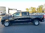 2022 Chevrolet Silverado 1500 Crew Cab 4x2, Pickup for sale #2CT2492 - photo 3