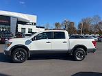 2018 Nissan Titan Crew Cab 4x4, Pickup for sale #2RT5293A - photo 3