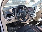 Used 2024 Chrysler Pacifica Select FWD, Minivan for sale #PF7930 - photo 23